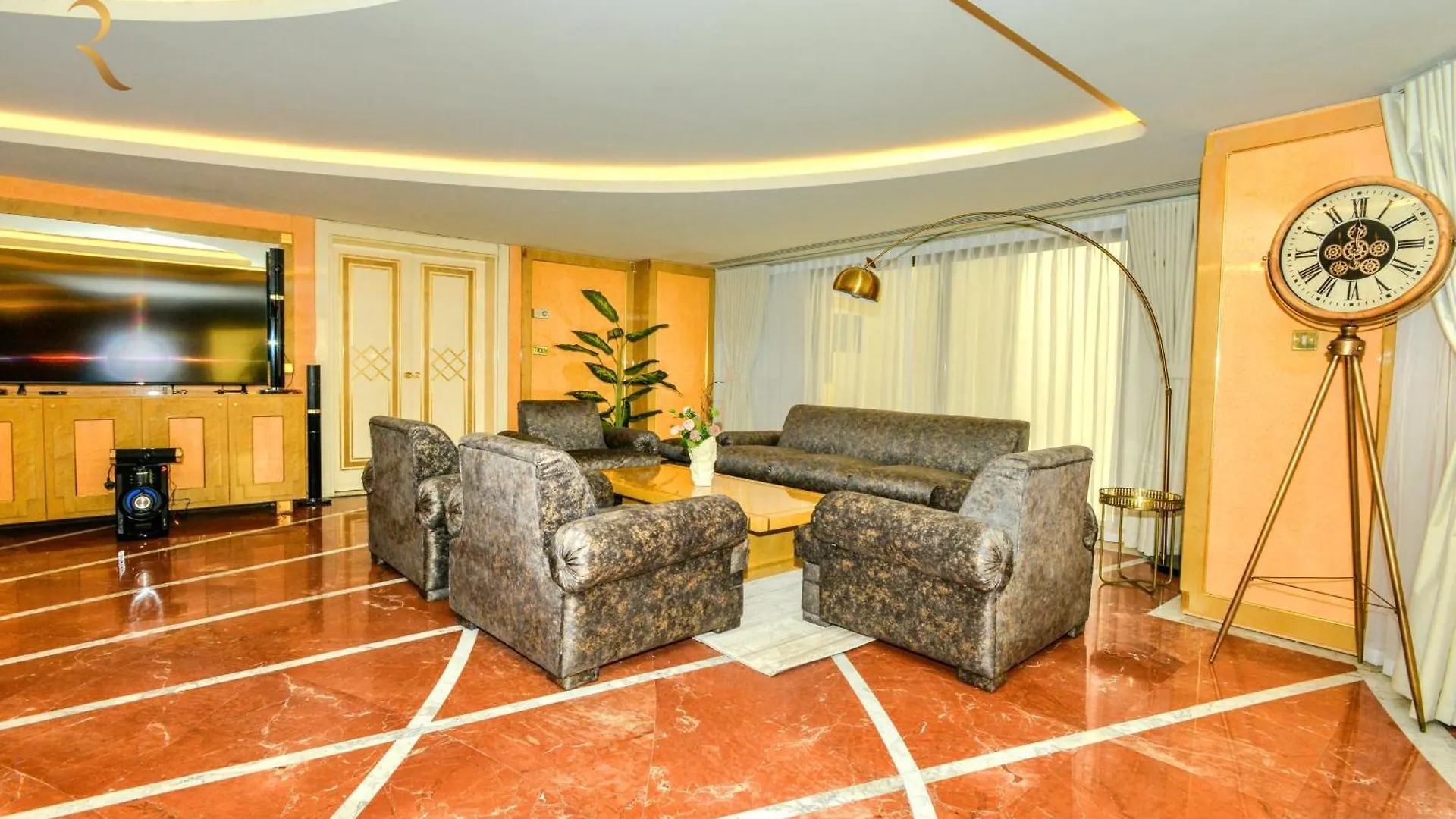 Appartamento Presidential Penthouse Vintage Italian Elegance Abu Dhabi Emirati Arabi Uniti