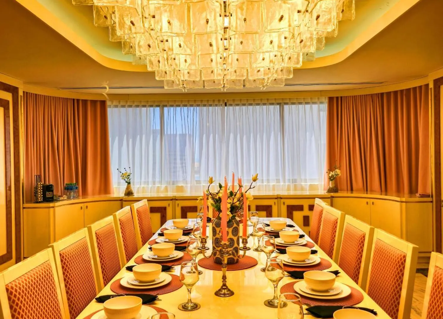 Appartamento Presidential Penthouse Vintage Italian Elegance Abu Dhabi 0*,  Emirati Arabi Uniti