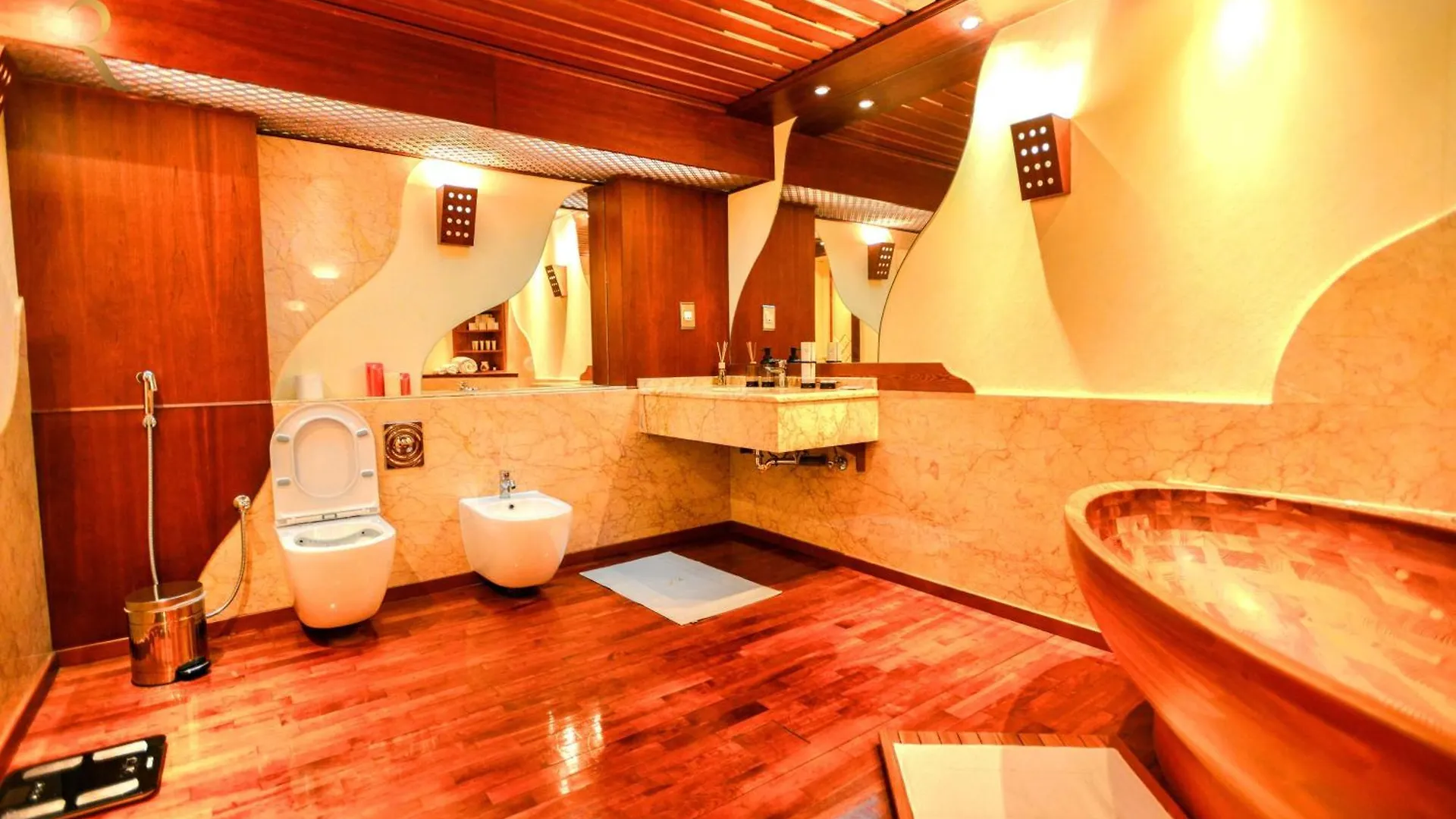 Appartamento Presidential Penthouse Vintage Italian Elegance Abu Dhabi
